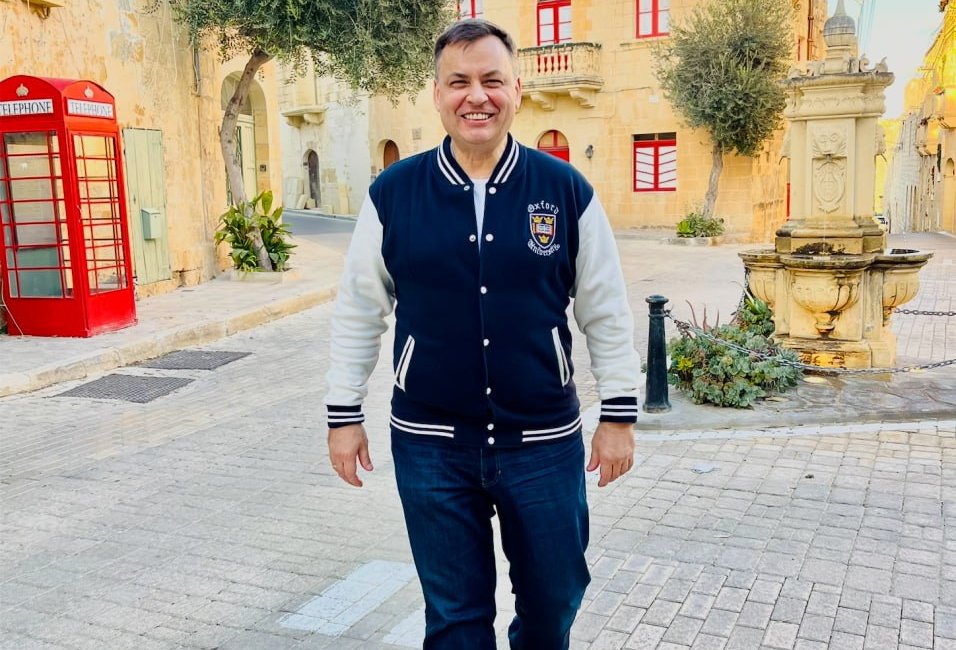 🎉 TODAY IS MY BIRTHDAY (52 YEARS), and I am reflecting on the past year. I’m very pleased with what I have accomplished